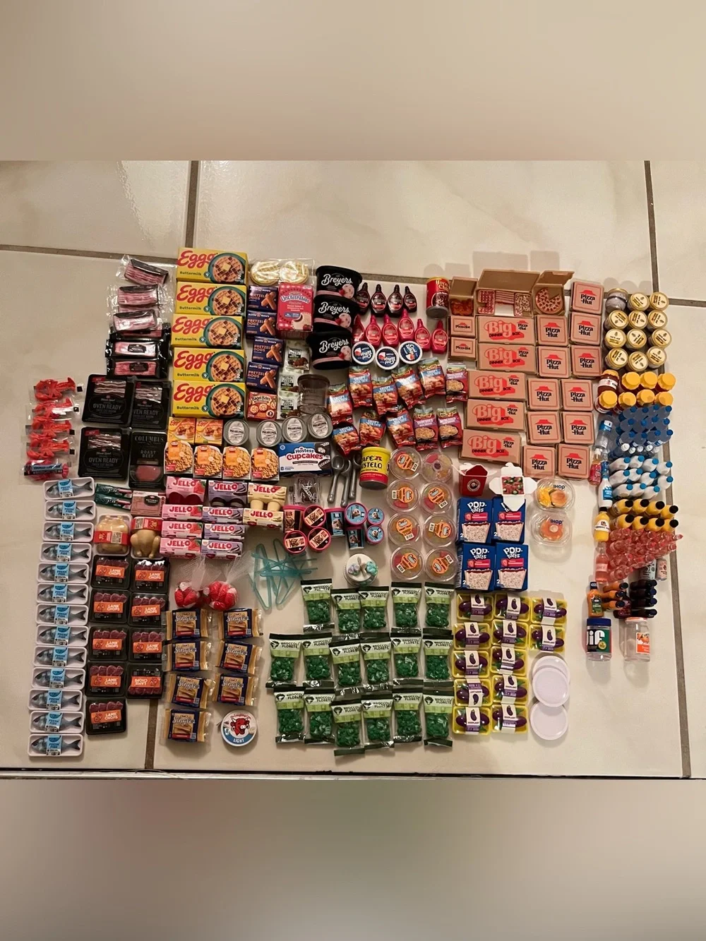 Mini Brands Food & Grocery Lot 271 Pieces – Zuru Mini Brands - Picture 1 of 5